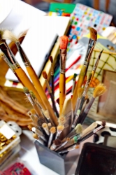 Pinsel und Stifte